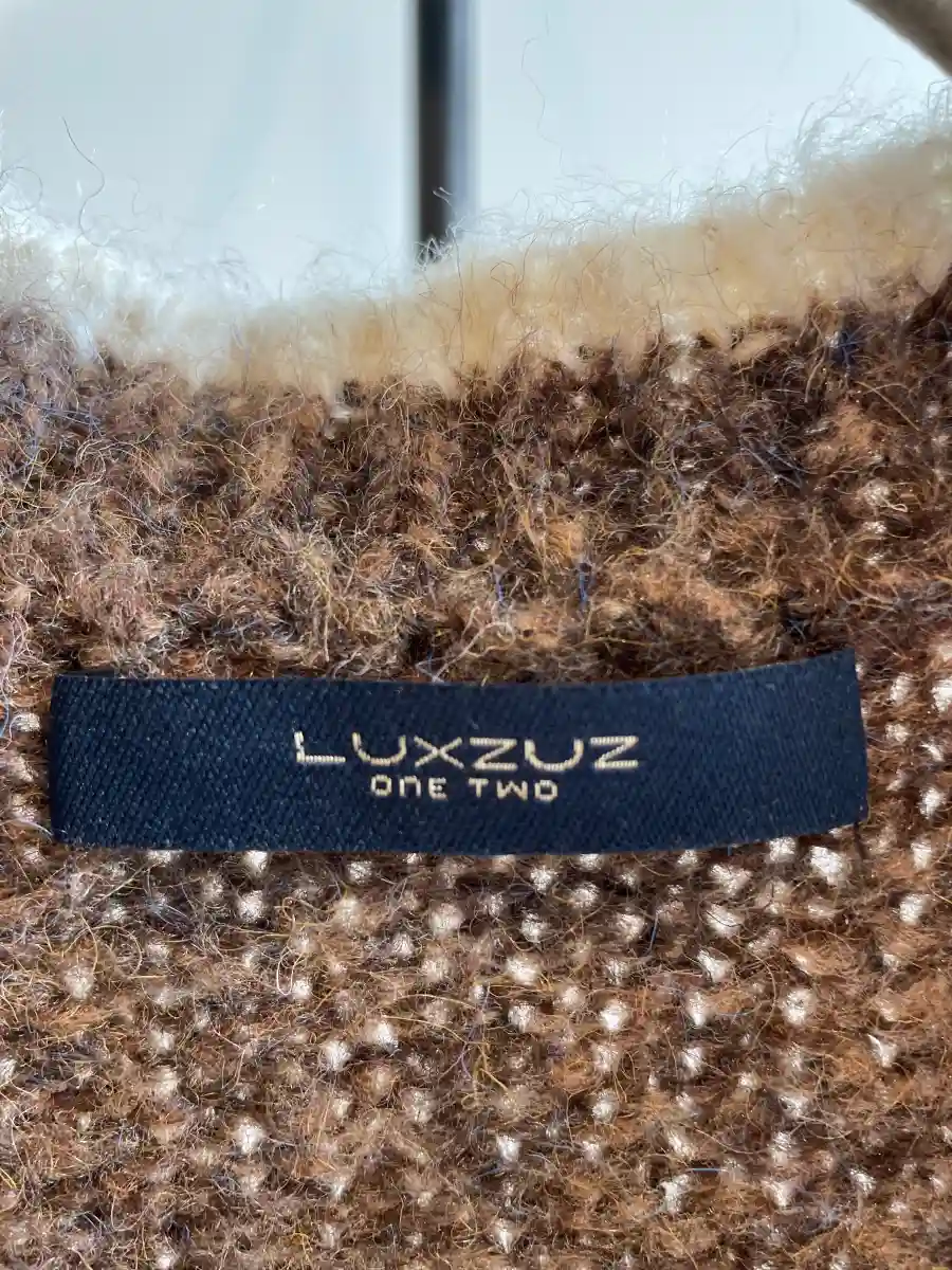 LUXZUZ // ONE TWO Pullover Bild 3
