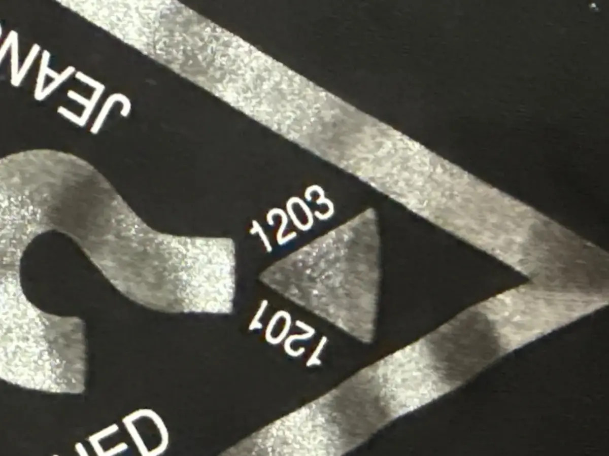 GUESS T-Shirt Bild 3