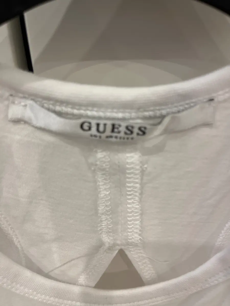 GUESS Top Bild 7
