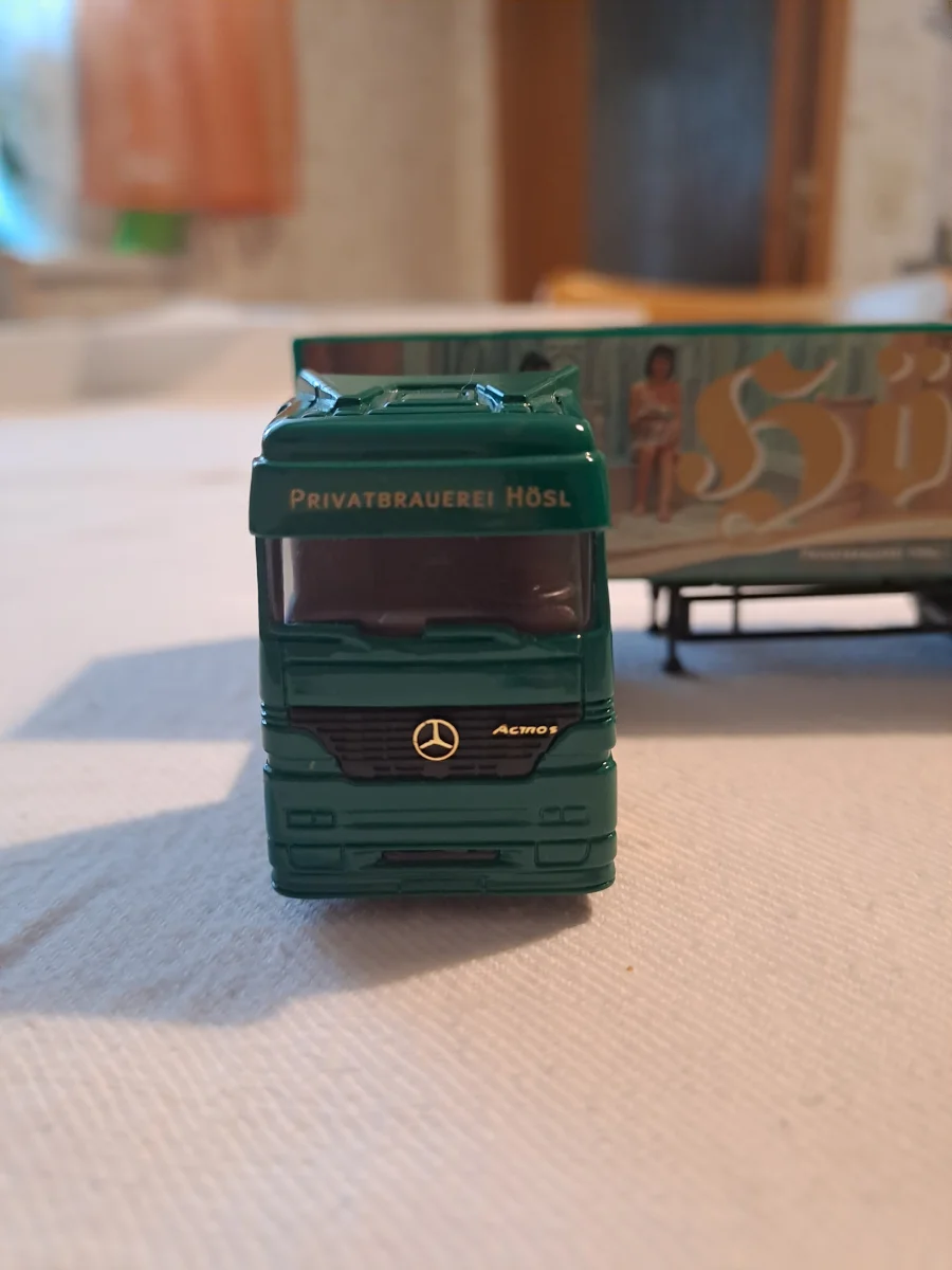 MERCEDES-BENZ Modellfahrzeug Bild 2