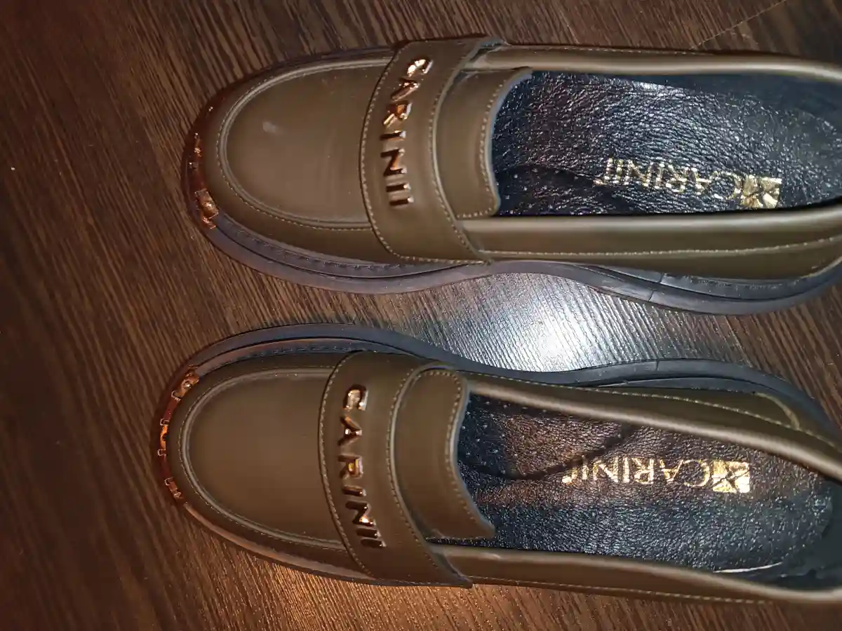 CARINII Slipper Bild 2