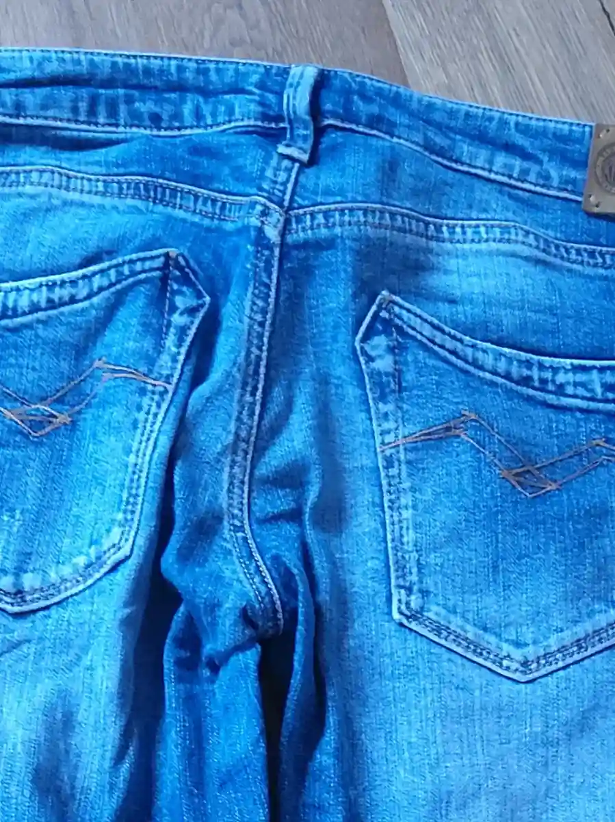 REPLAY Destroyed Jeans Bild 4
