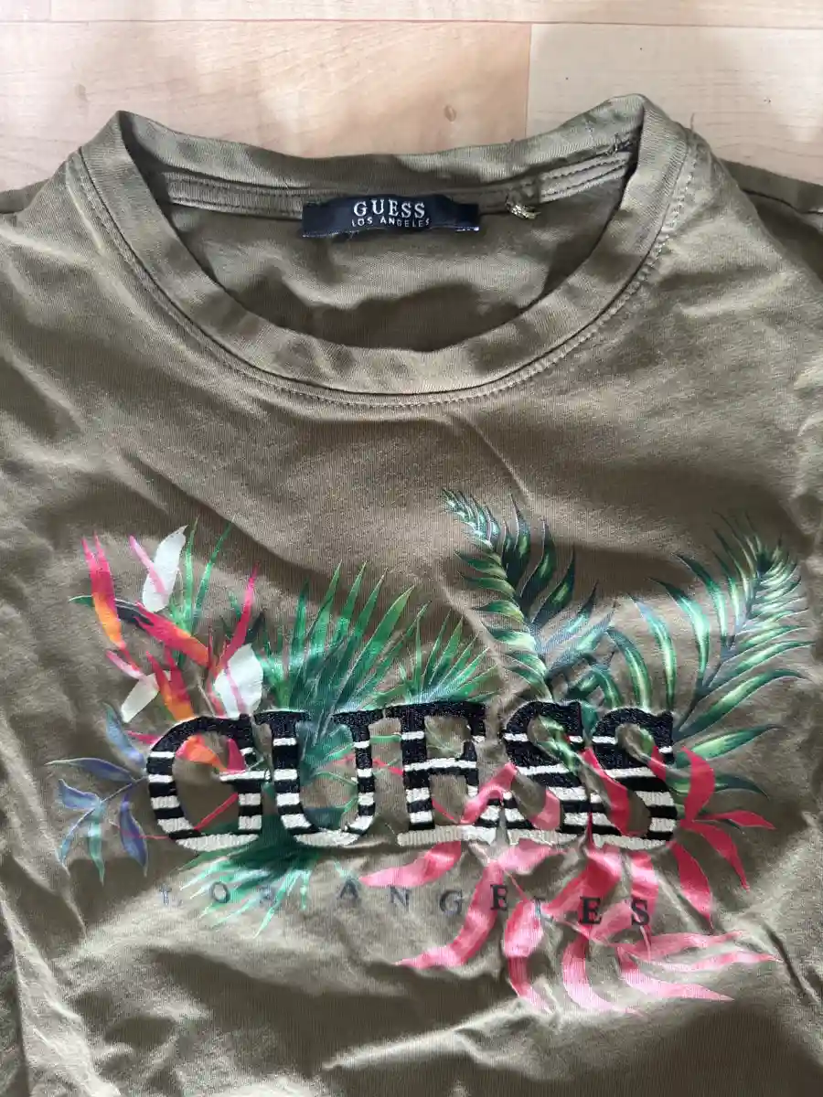 GUESS T-Shirt Bild 2