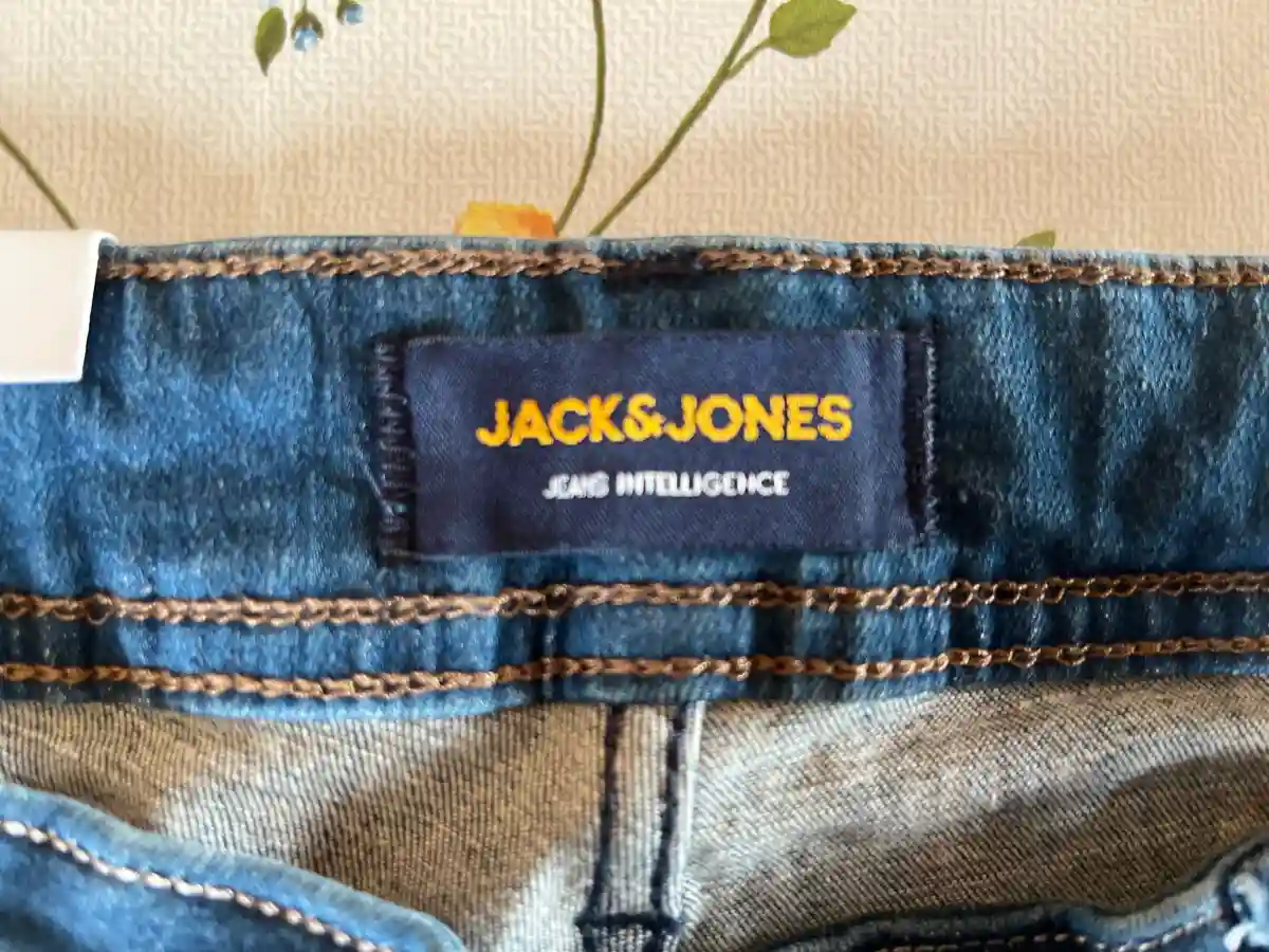 JACK & JONES Destroyed Jeans Bild 4