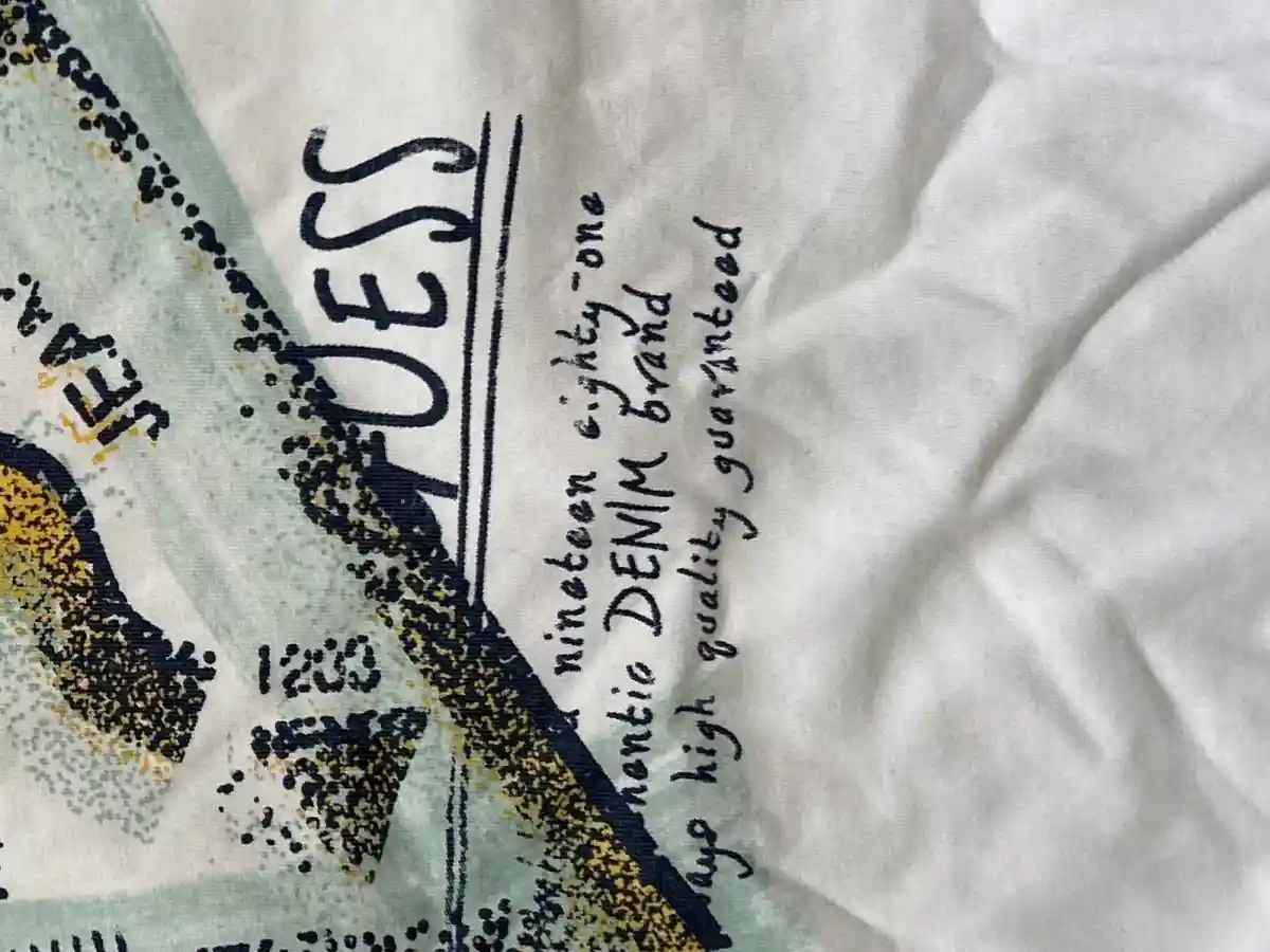 GUESS T-Shirt Bild 4
