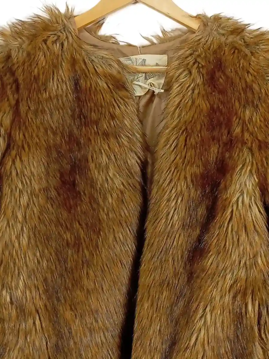 KIMCHI BLUE Felljacke Bild 2