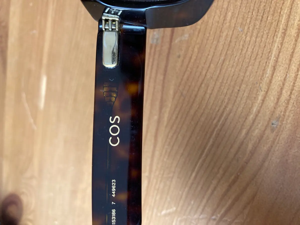 COS Sonnenbrille Bild 4