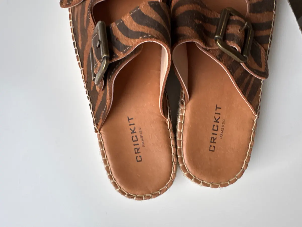 CRICKIT Sandalen Bild 3