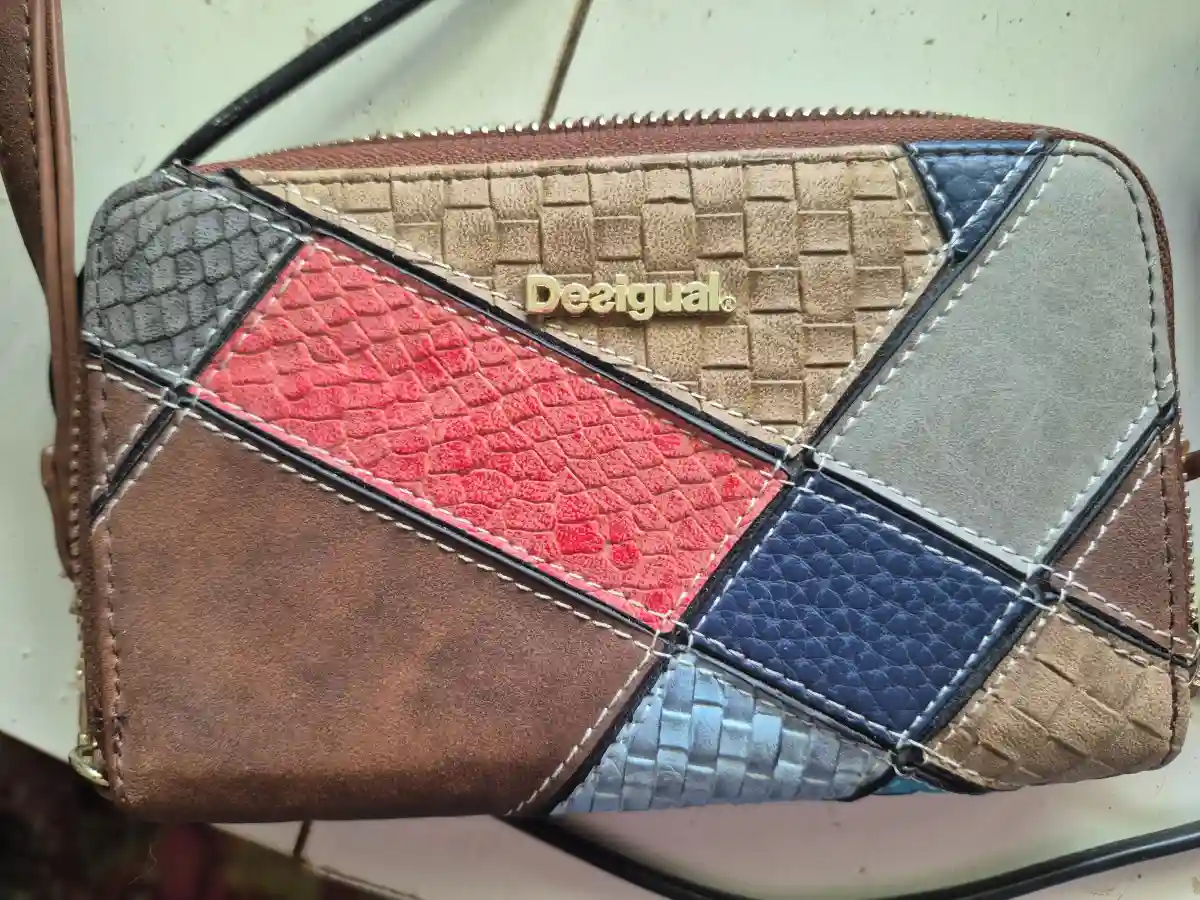 DESIGUAL Geldbörse Bild 2