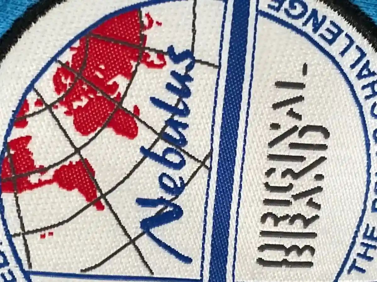 NEBULUS Poloshirt Bild 4