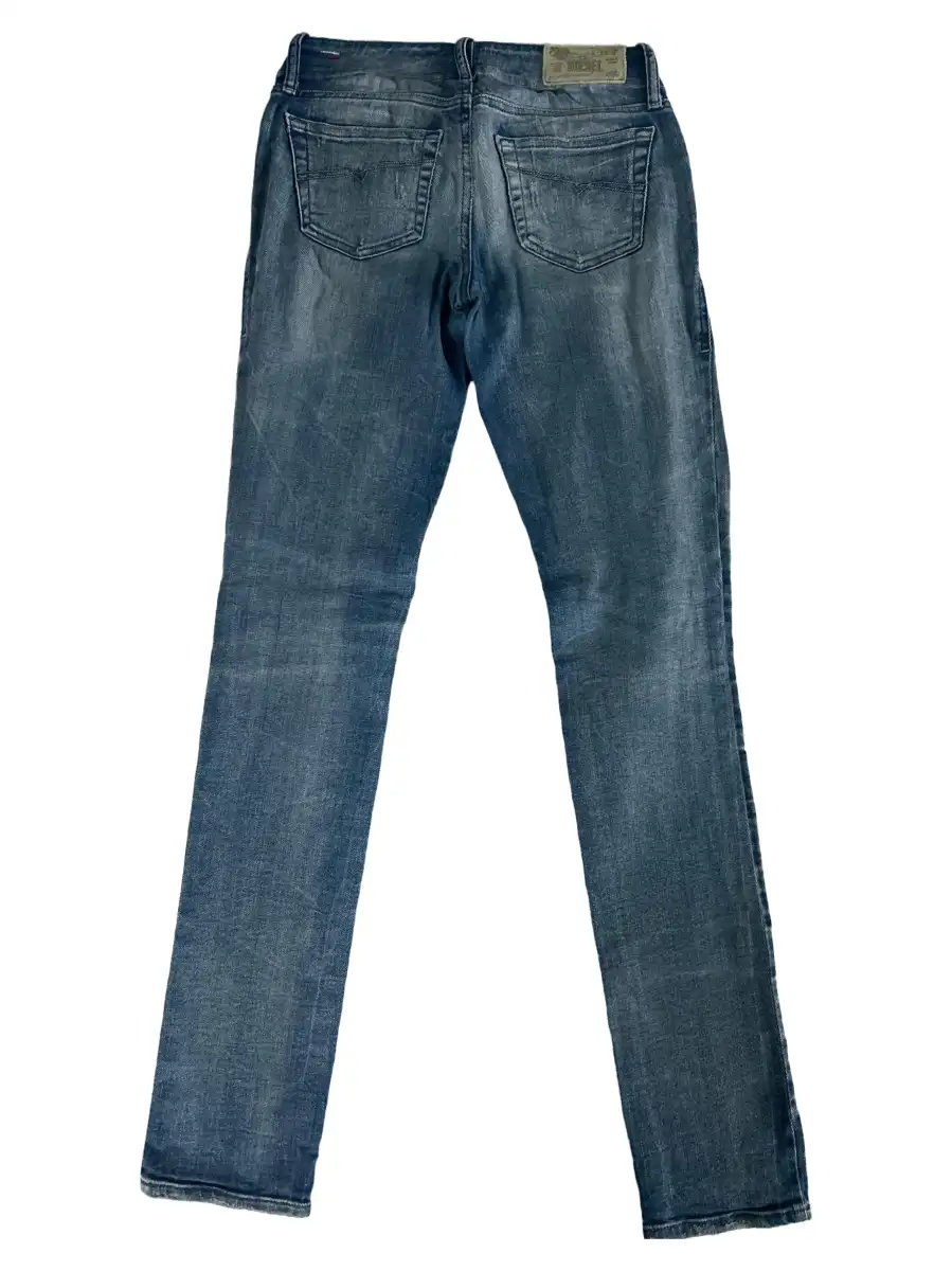 DIESEL Destroyed Jeans Bild 2