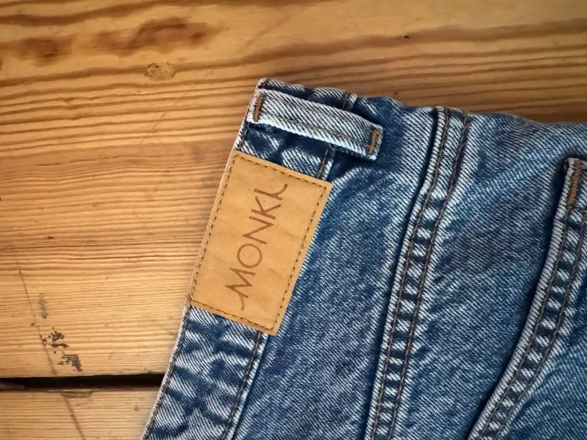 MONKI Jeans Wide Fit Bild 7