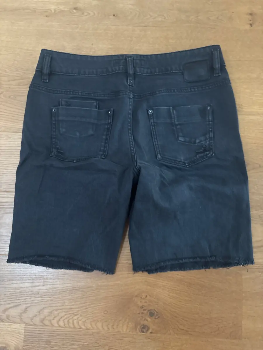 DRYKORN Jeans Shorts Bild 3