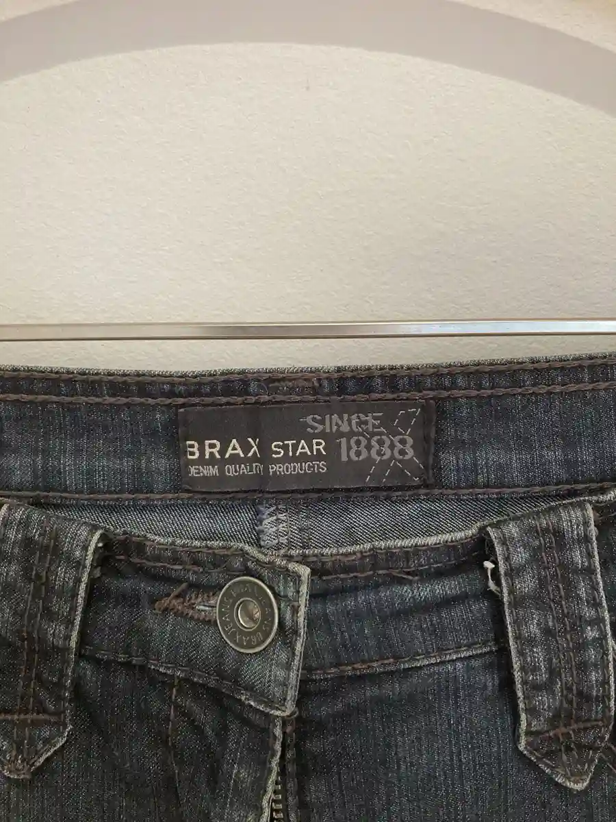 BRAX Destroyed Jeans Bild 6