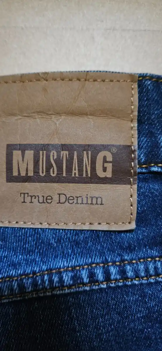 MUSTANG Jeans Regular Fit Bild 4