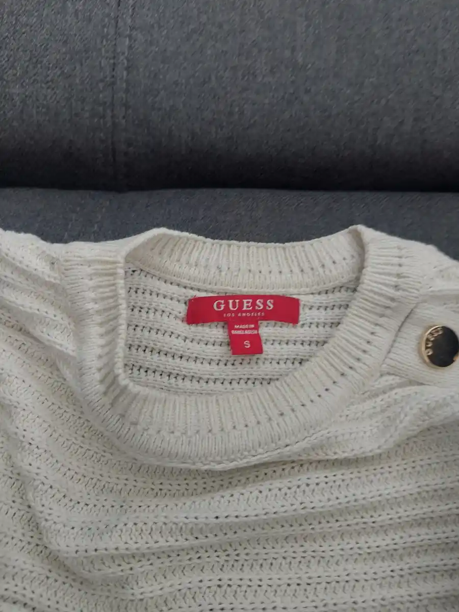 GUESS Pullover Bild 3