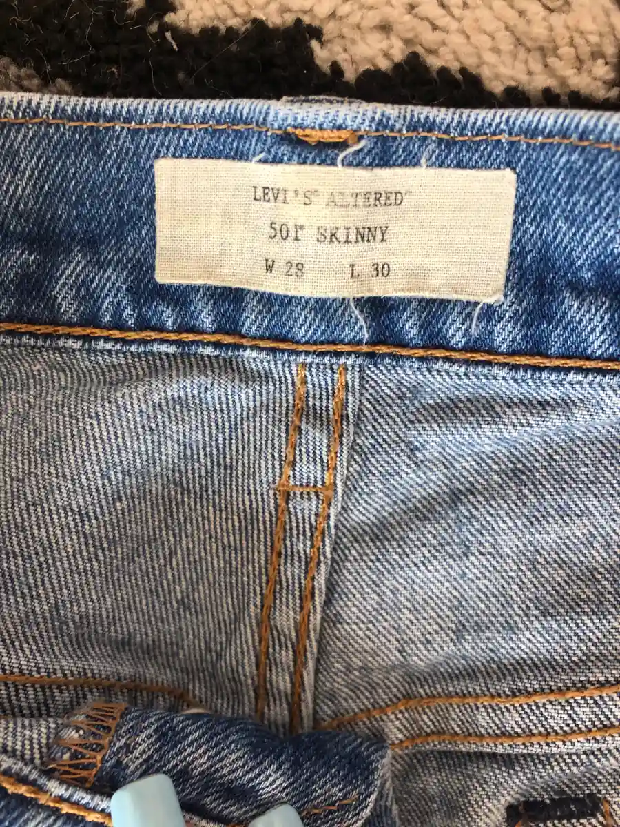 LEVI'S Destroyed Jeans Bild 5