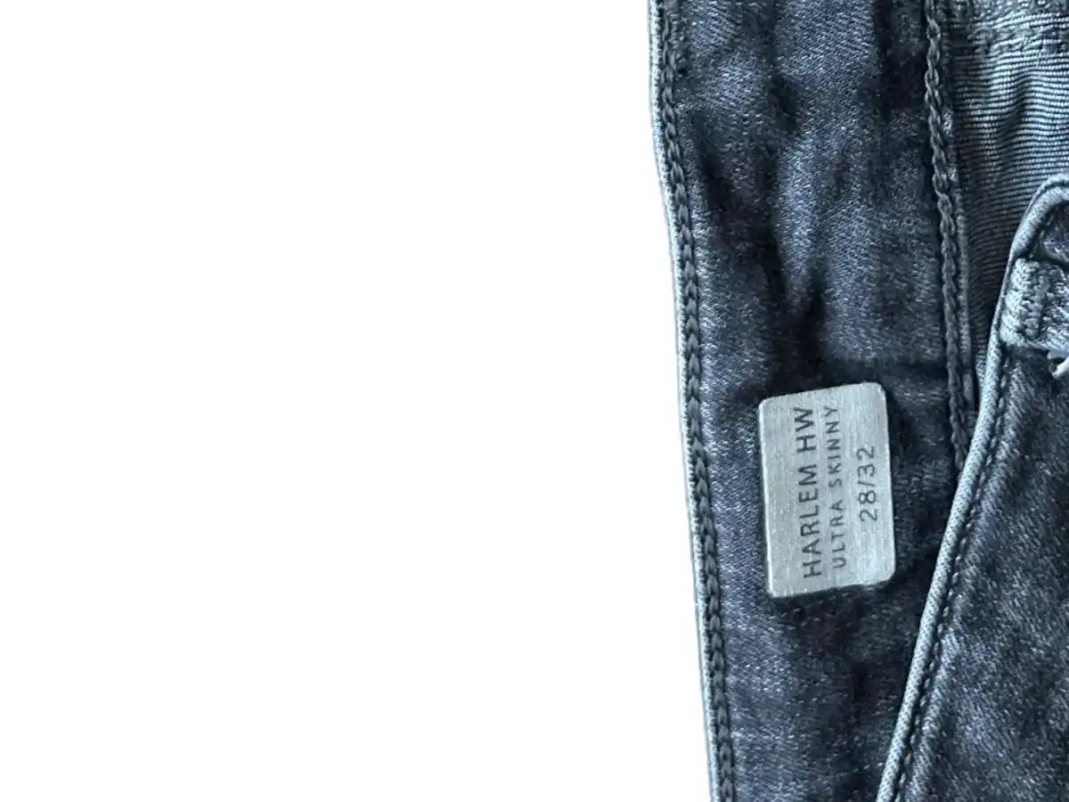 TOMMY HILFIGER Destroyed Jeans Bild 6