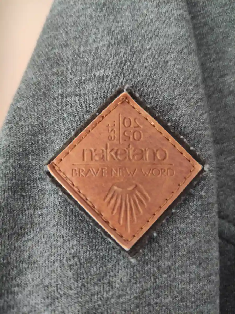 NAKETANO Pullover Bild 2