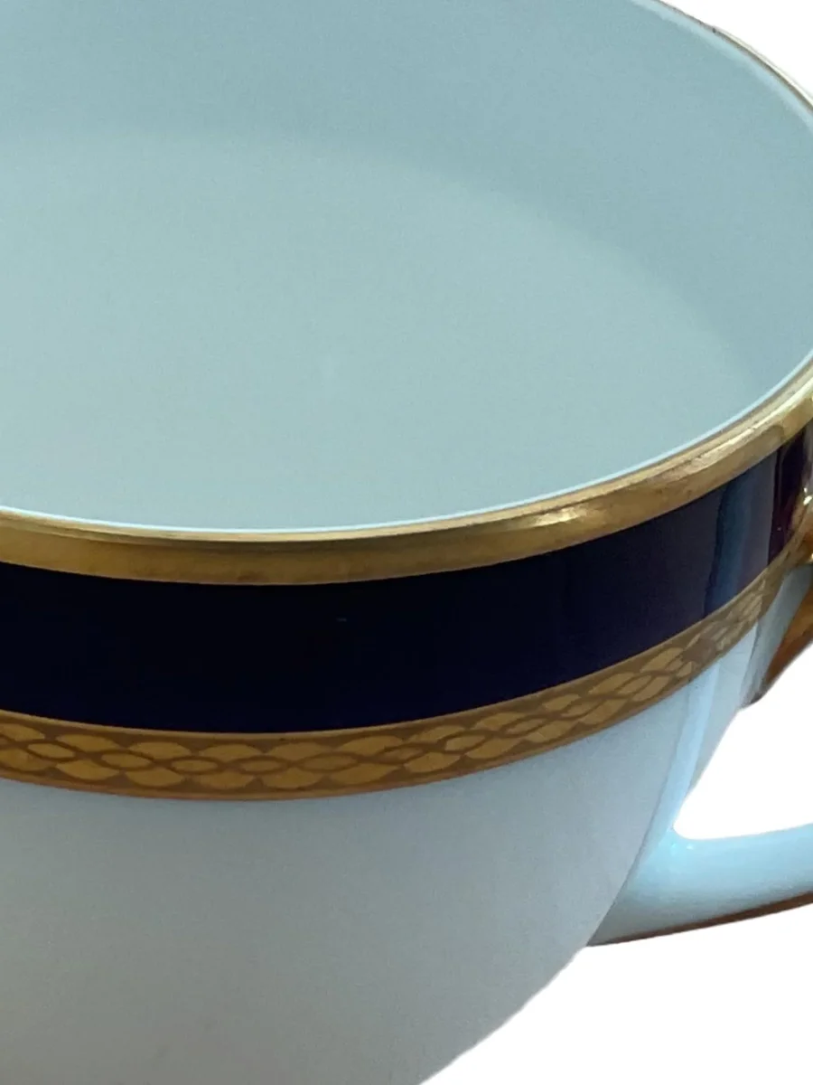 HUTSCHENREUTHER Tasse und Unterteller Bild 3