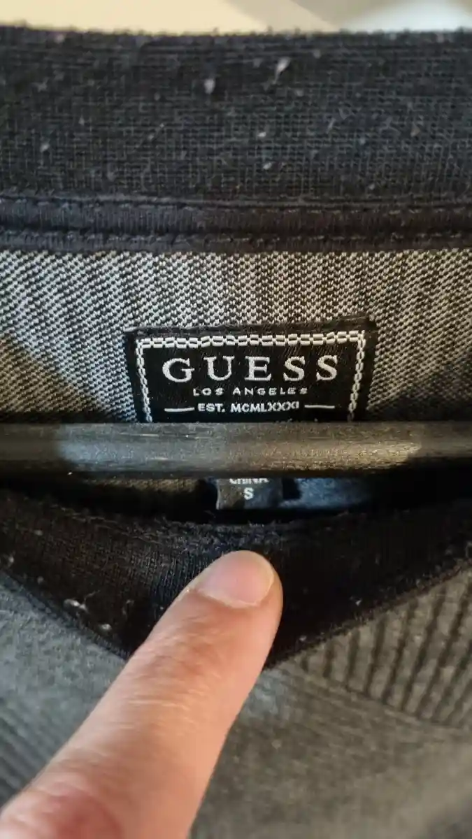 GUESS Pullover Bild 7