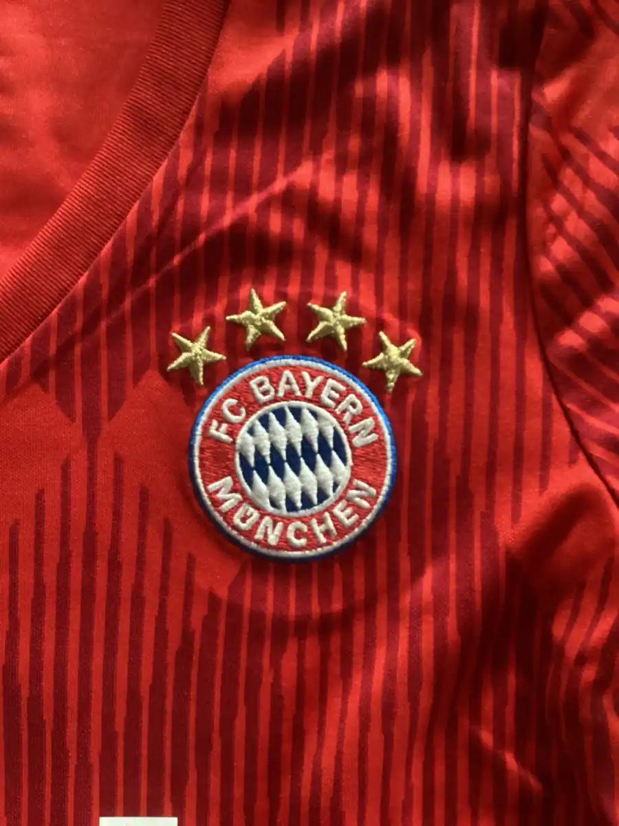 ADIDAS Fußball Trikot Bild 2