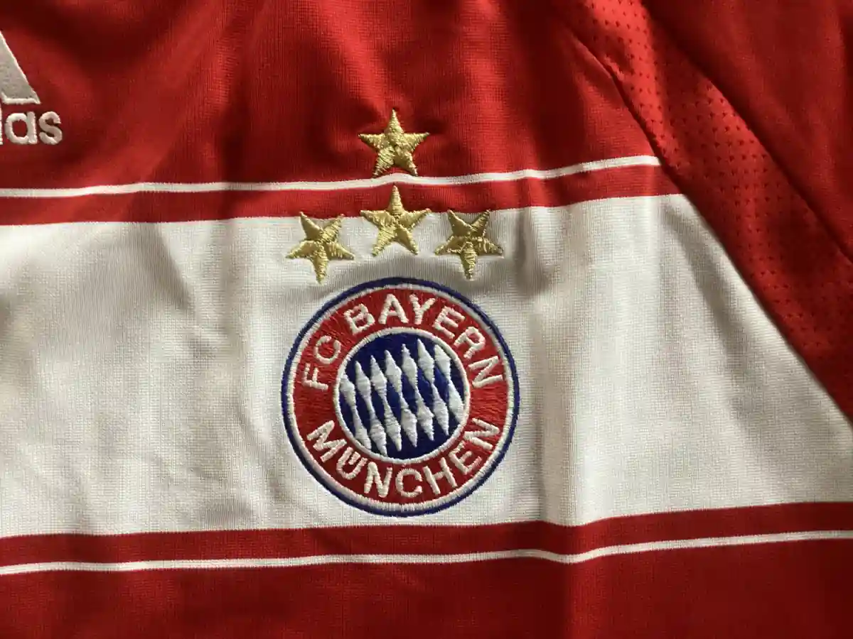 ADIDAS Fußball Trikot Bild 4