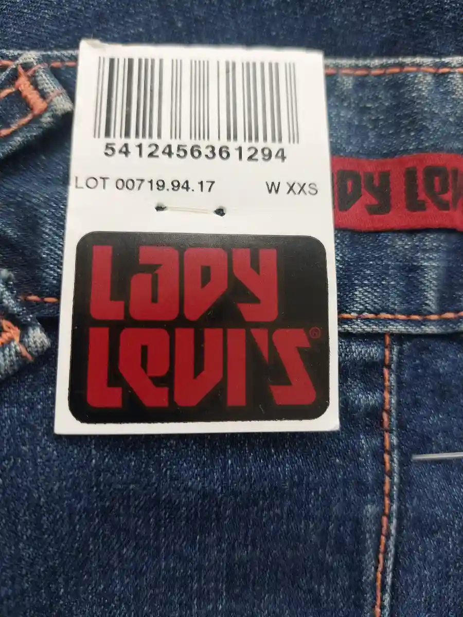 LEVI'S Jeans Shorts Bild 4