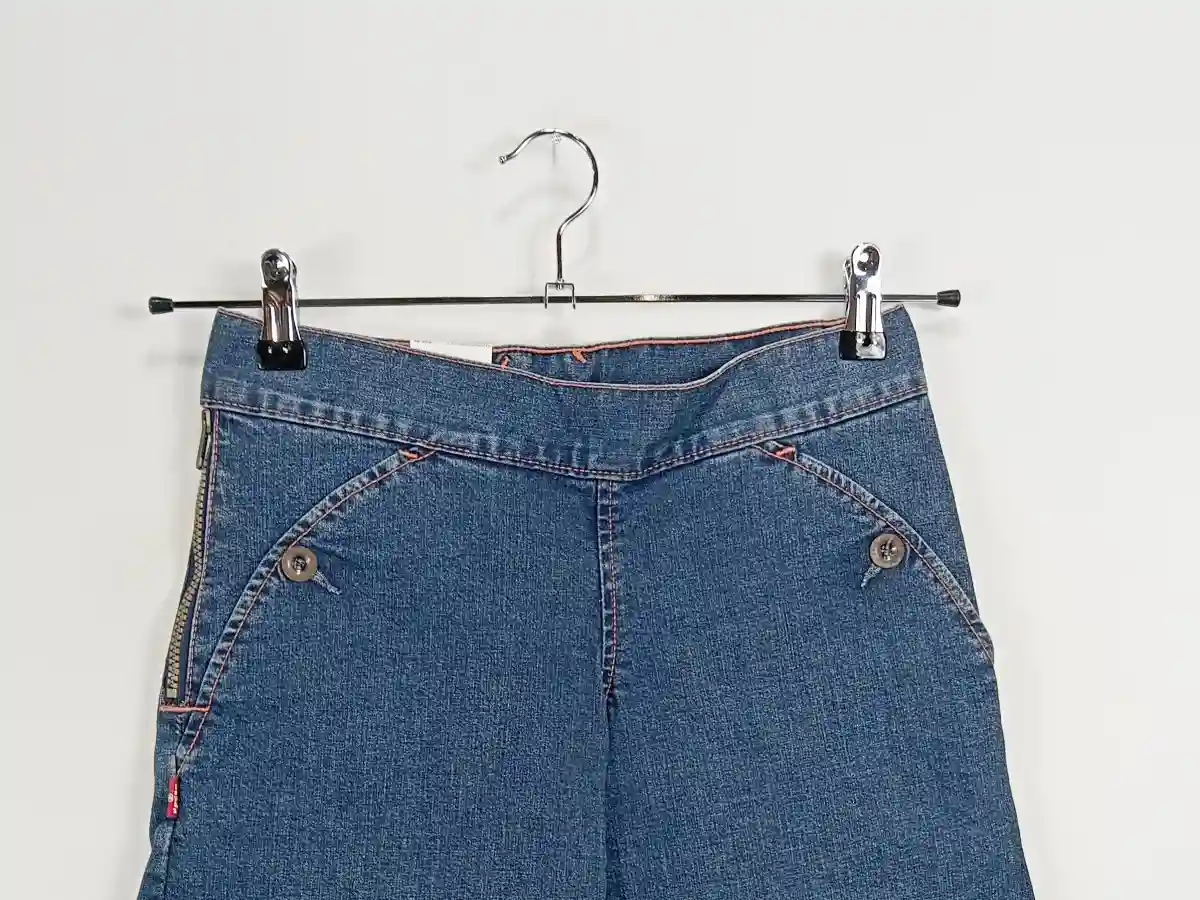 LEVI'S Jeans Shorts Bild 3