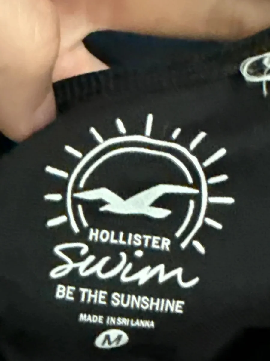 HOLLISTER Badeanzug Bild 6