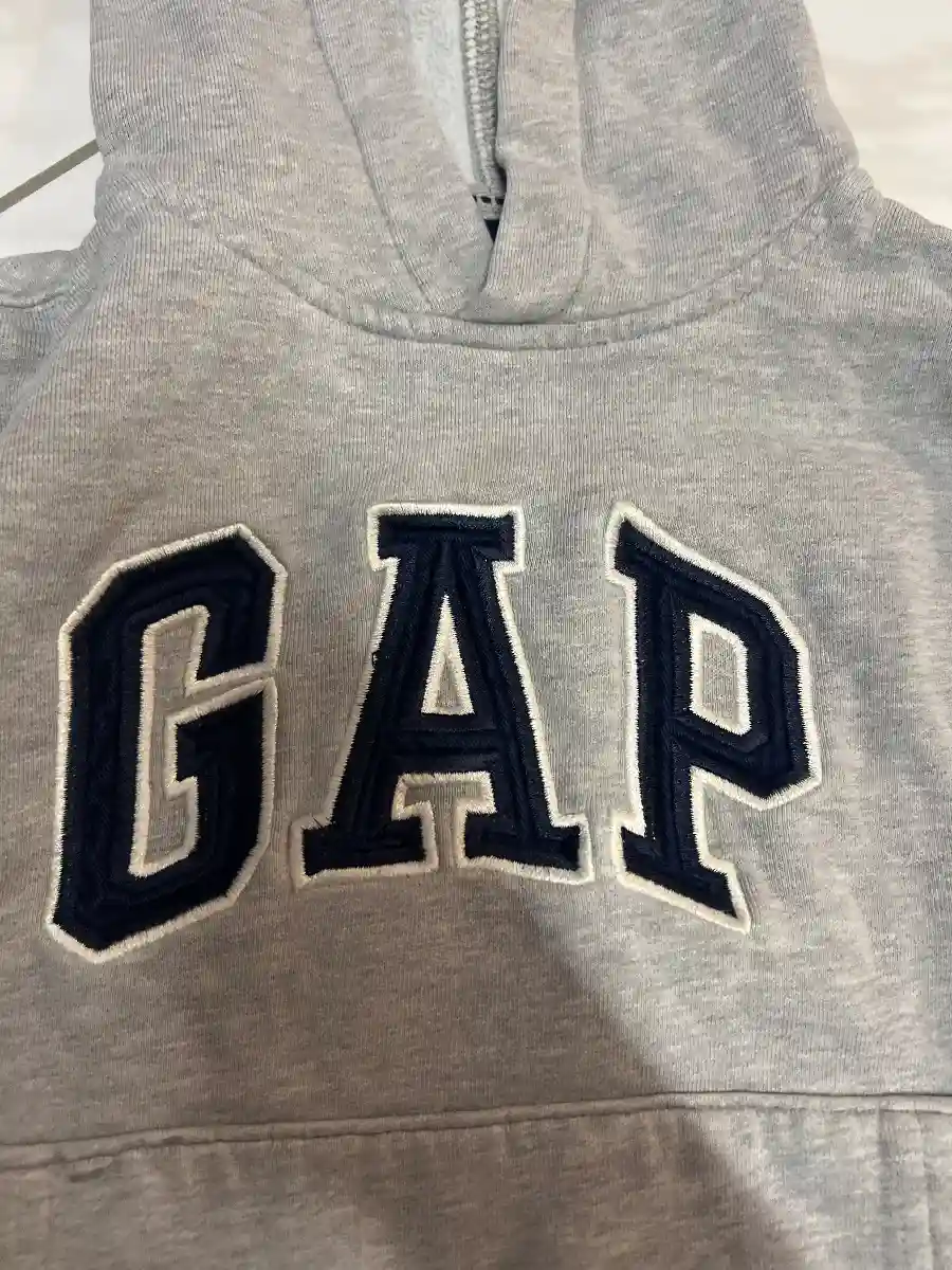 GAP Kapuzenpullover Bild 2