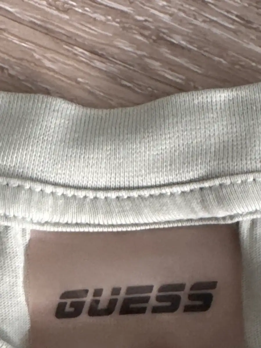 GUESS T-Shirt Bild 4