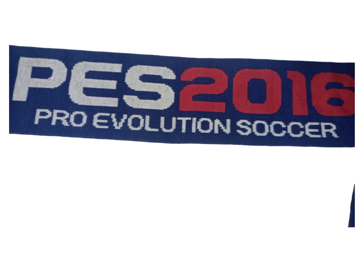 PRO EVOLUTION SOCCER Fanschal Bild 4