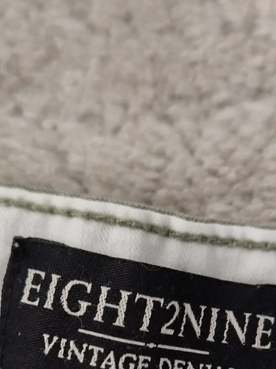 EIGHT2NINE Shorts Bild 5