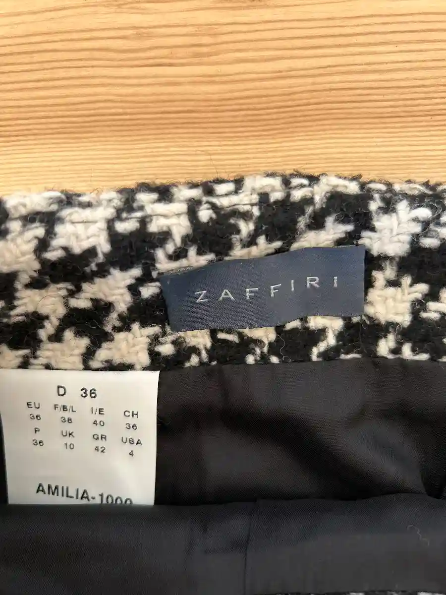 ZAFFIRI A-Linienrock Bild 5