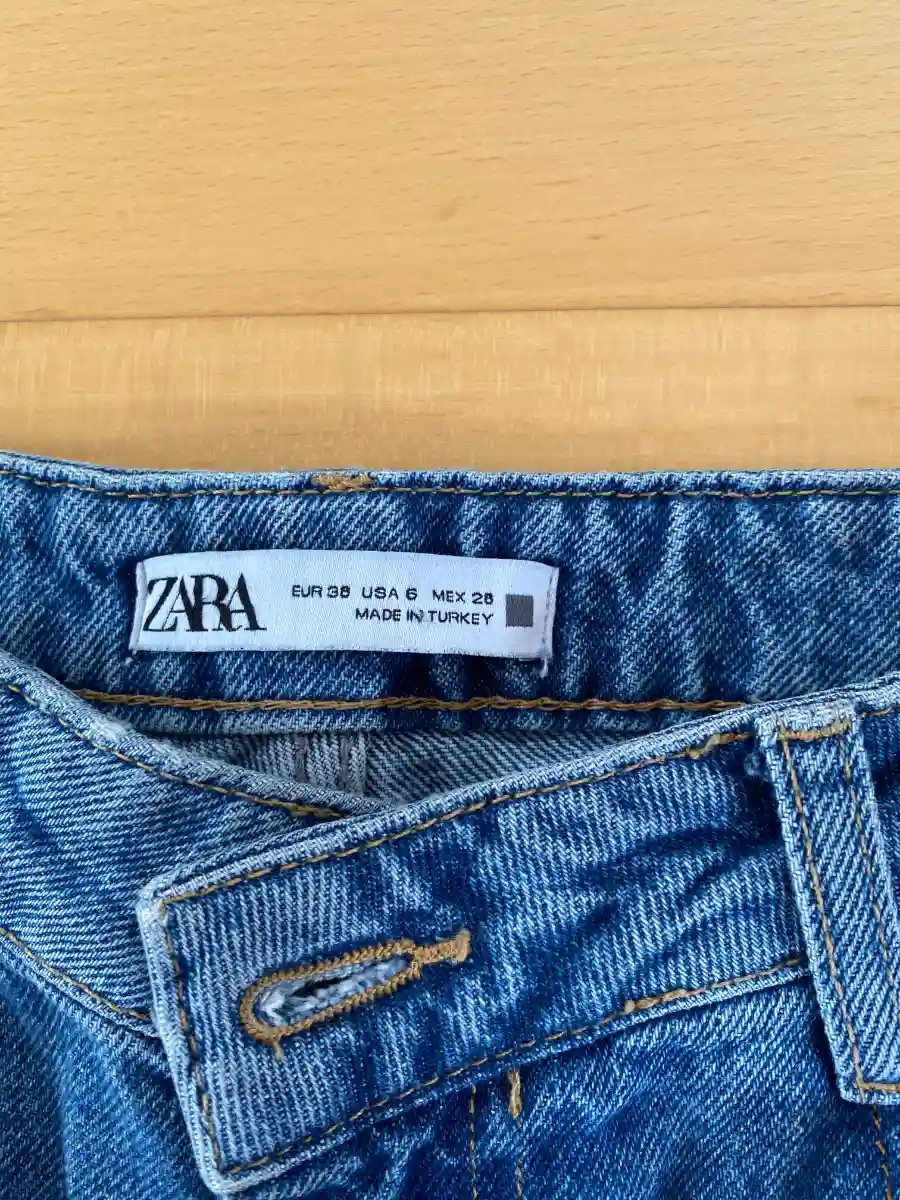 ZARA High Waist Jeans Bild 4