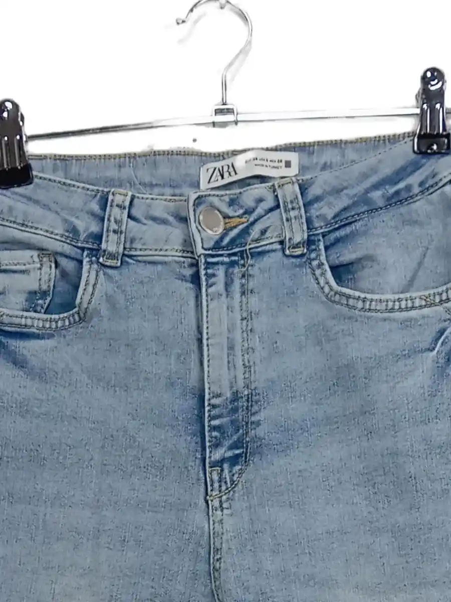 ZARA Jeans Tapered Fit Bild 2