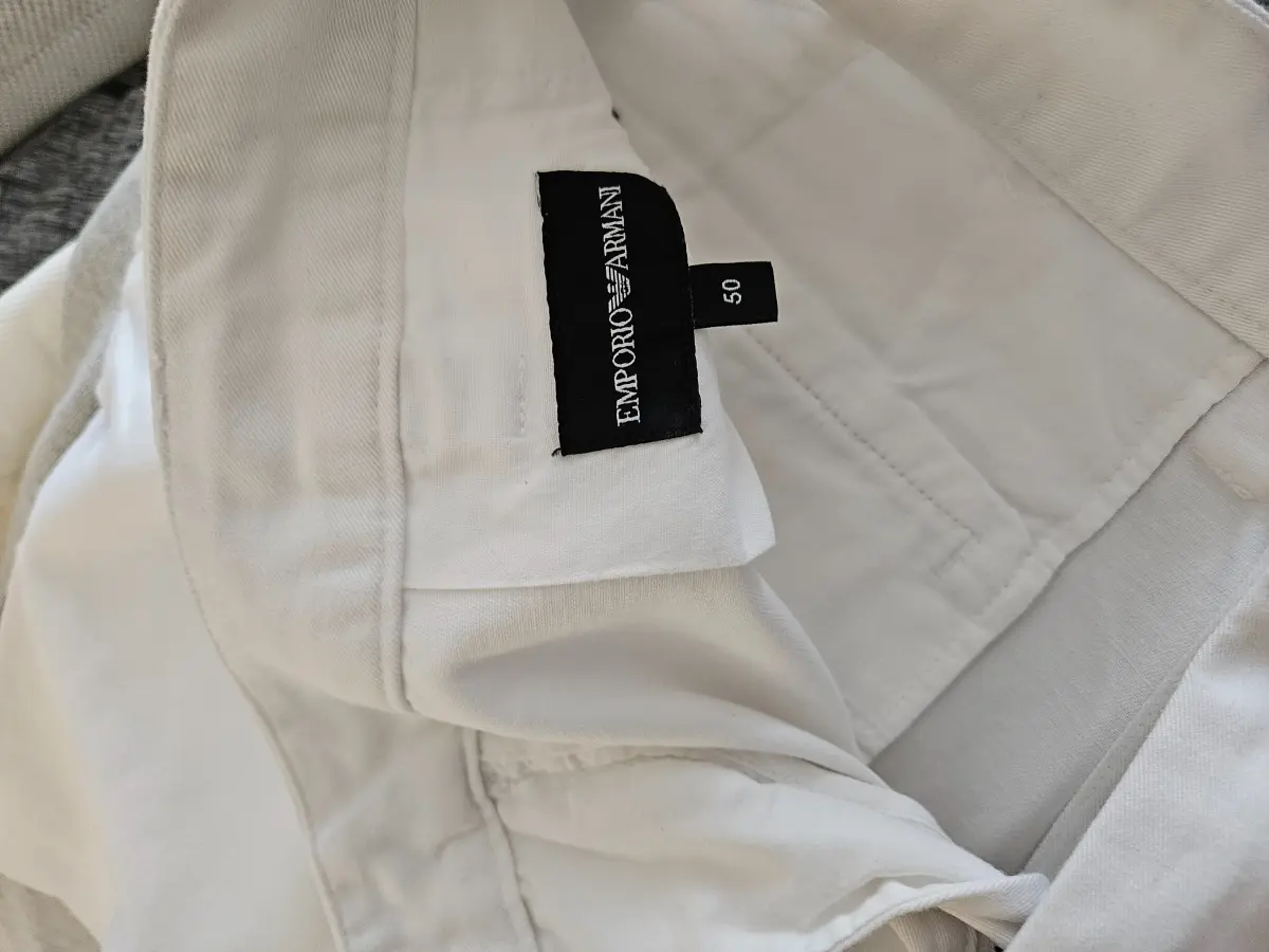 EMPORIO ARMANI Shorts Bild 4