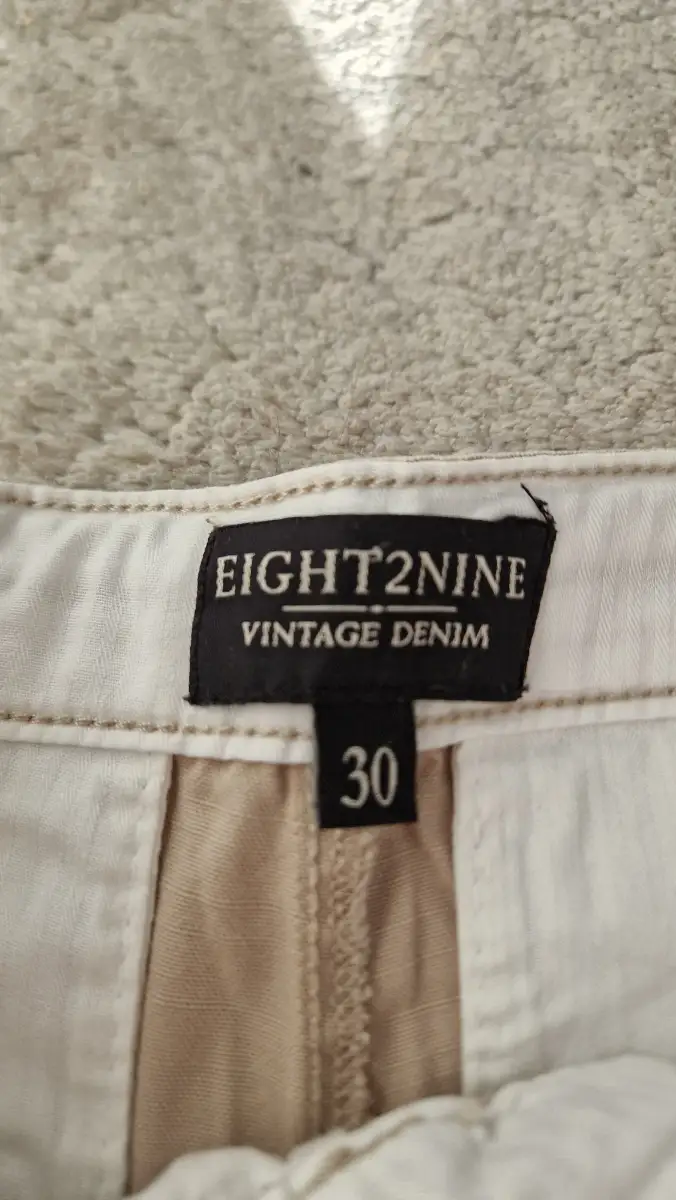 EIGHT2NINE Shorts Bild 6