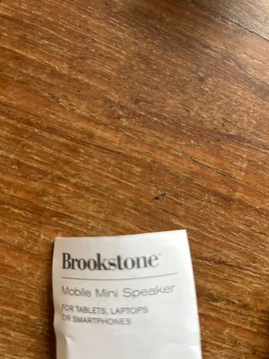 BROOKSTONE Tragbarer Lautsprecher Bild 7