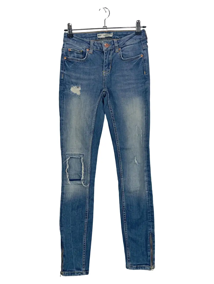 GINA TRICOT Destroyed Jeans