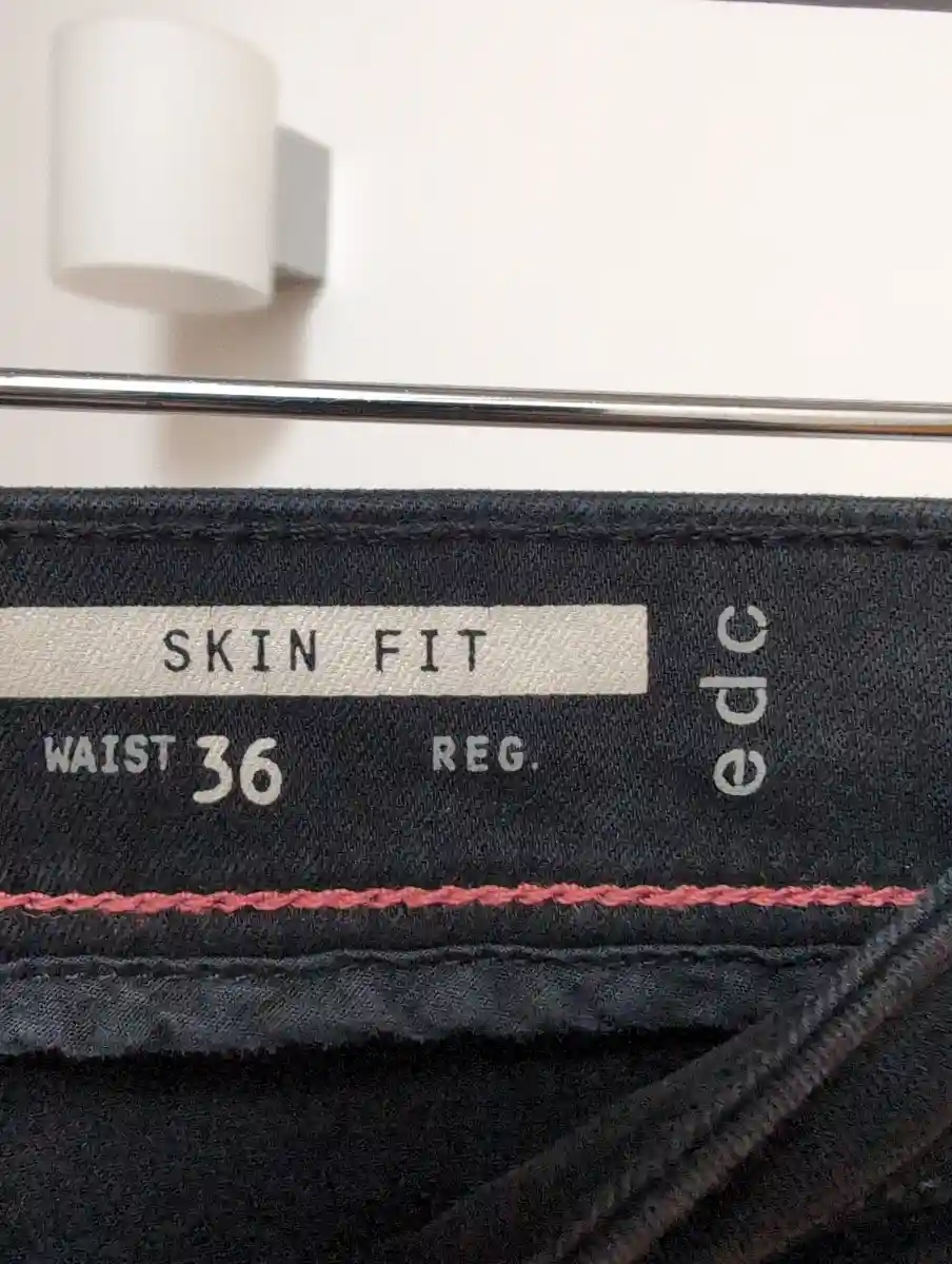 EDC BY ESPRIT Jeans Slim Fit Bild 4