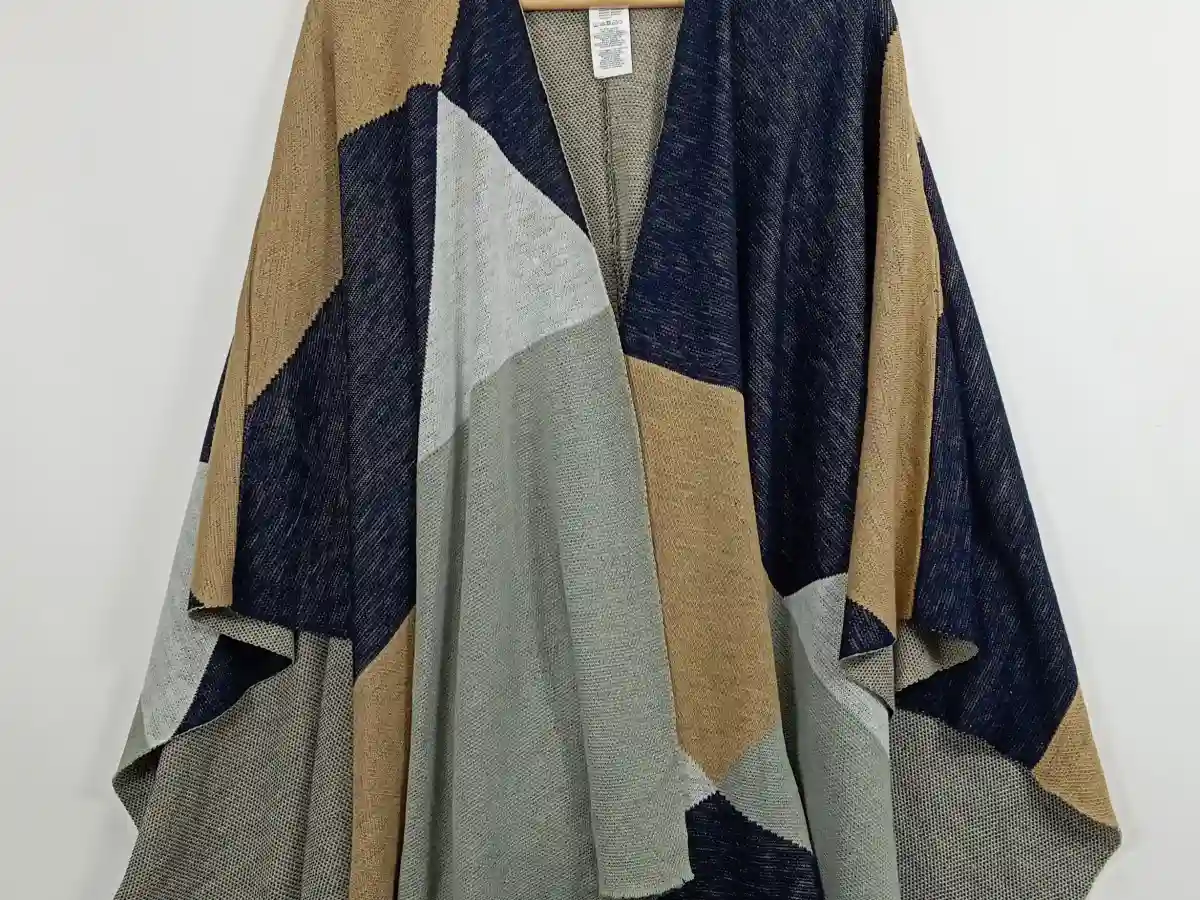 MIAMODA Poncho Bild 2