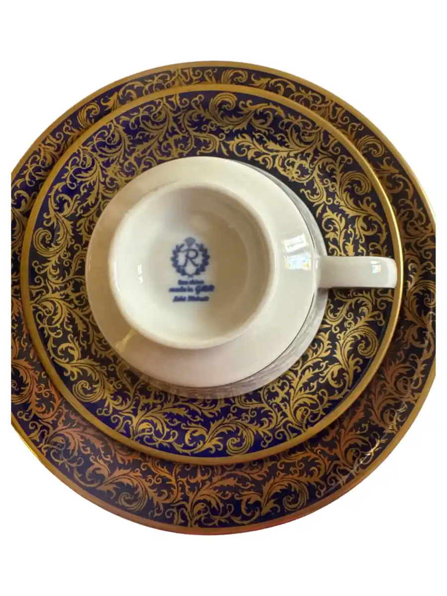 GRAF VON HENNEBERG Tasse und Unterteller Bild 2