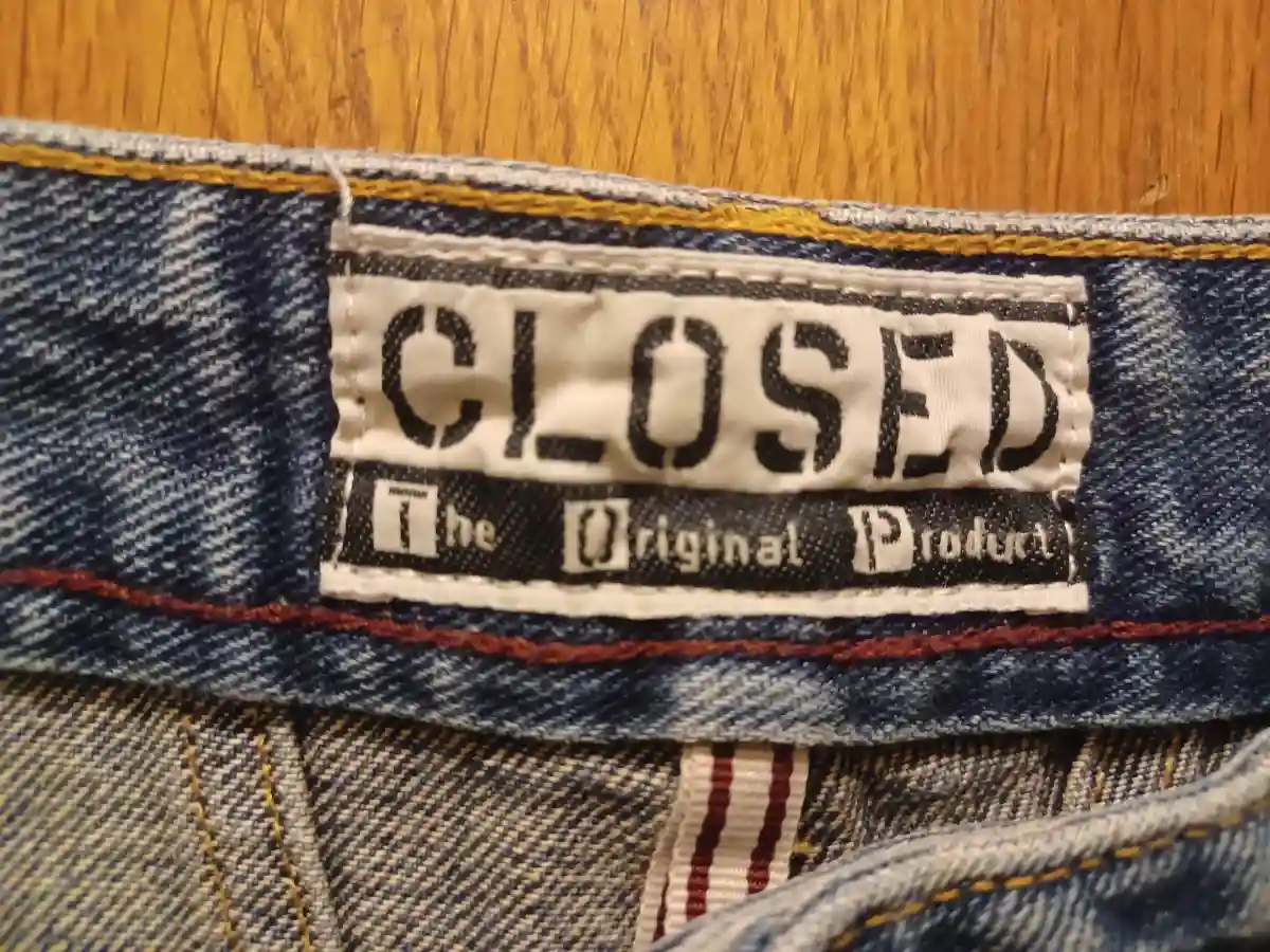 CLOSED Destroyed Jeans Bild 5