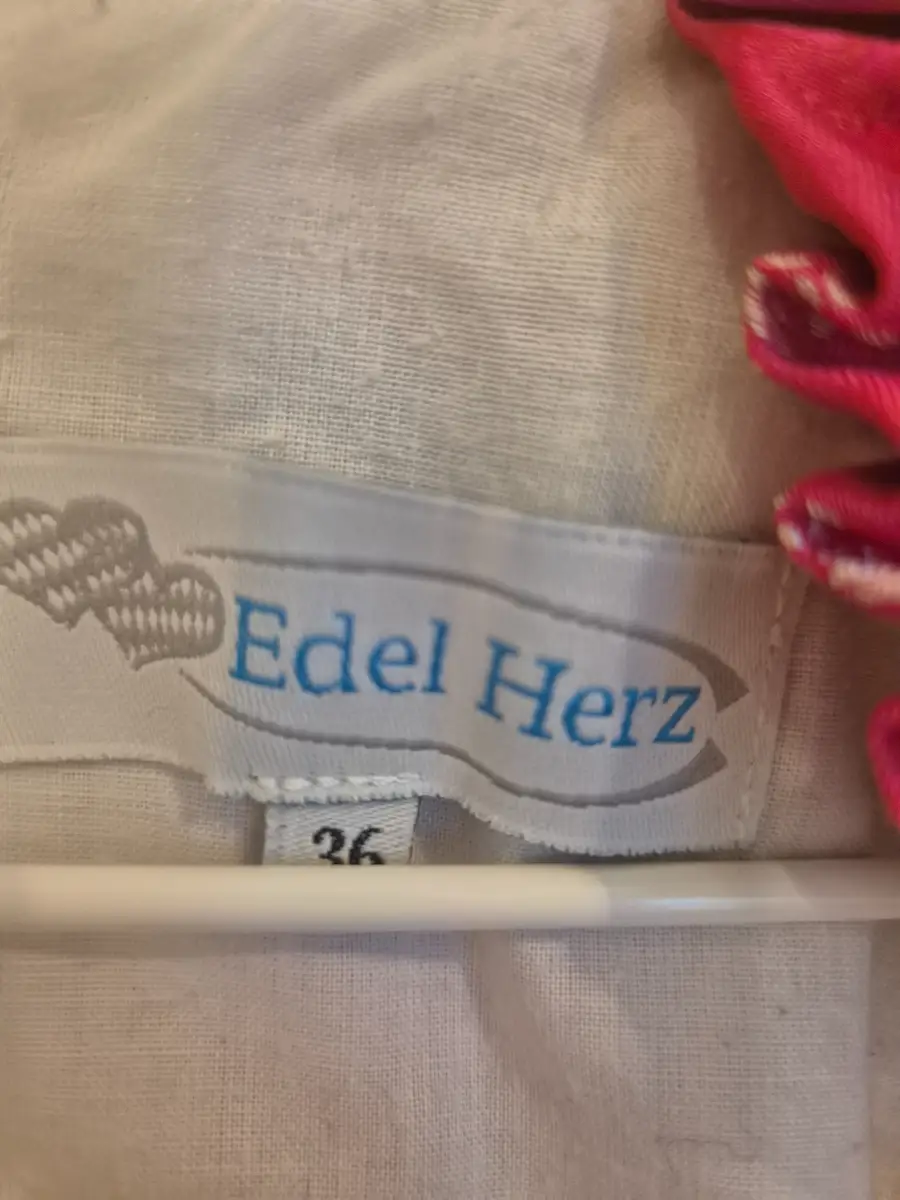 EDEL HERZ Dirndl Trachtenkleid Bild 6