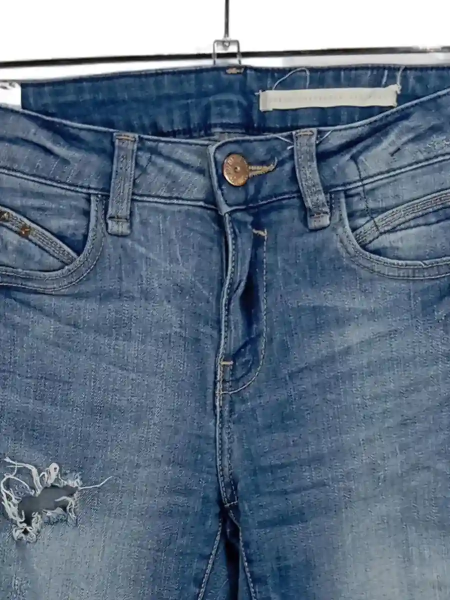 ZARA Destroyed Jeans Bild 3