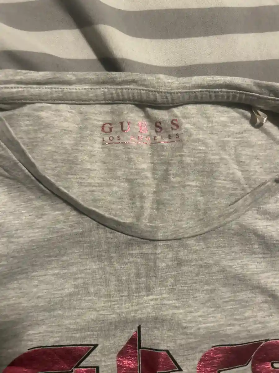 GUESS T-Shirt Bild 4