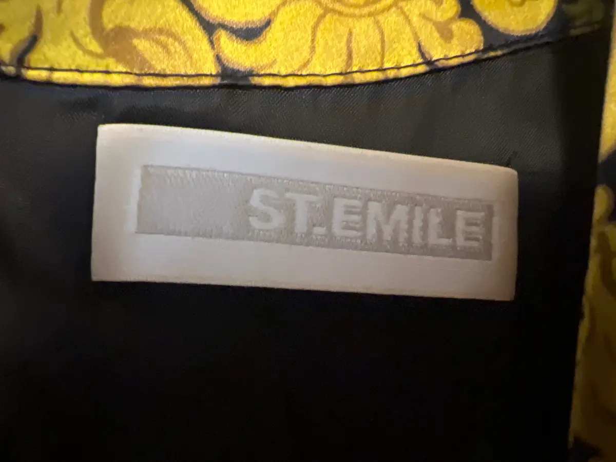 ST. EMILE Etuikleid Bild 5