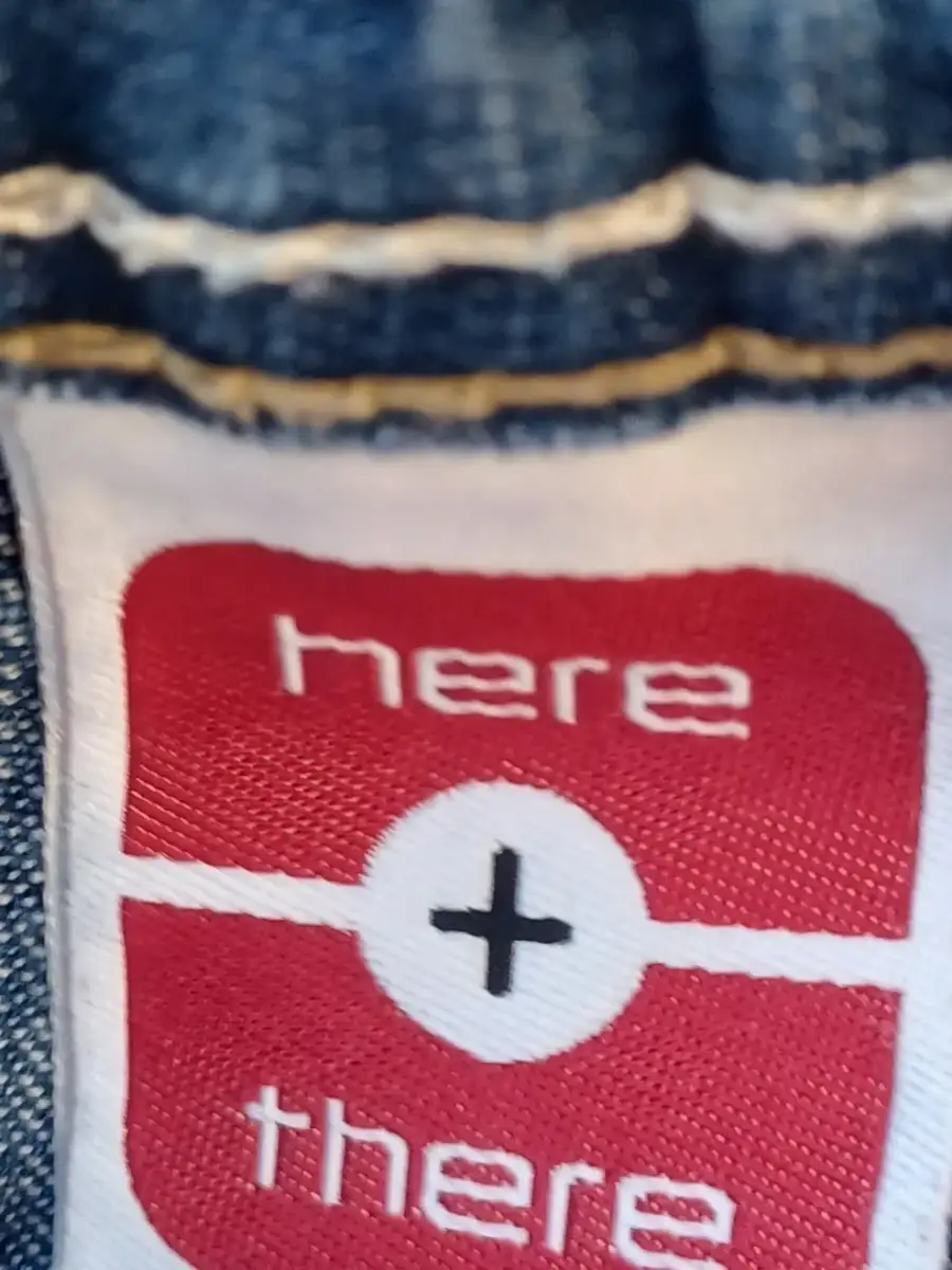 HERE & THERE Jeans Regular Fit Bild 3